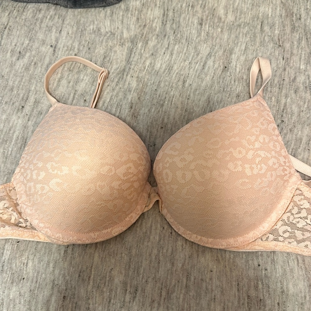 Lightly Used VS Blush Pink Where Everywhere Push Up Bra